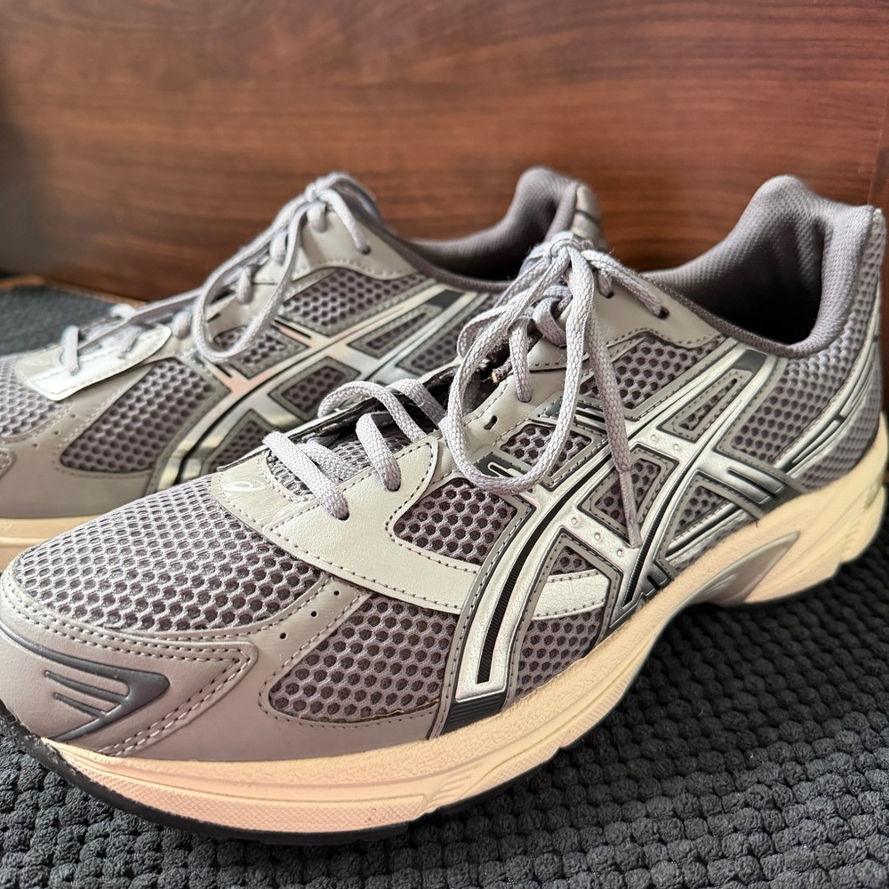 Asics Gel 1130 Men’s Running Shoes Clay Gray Pure Silver Men’s Size 11